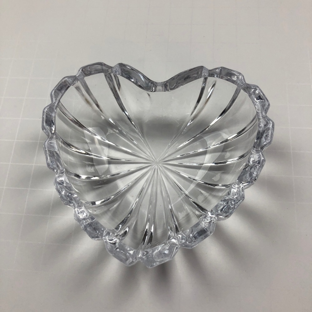 Glass Heart Jewelry Dish - Picture 3 of 5